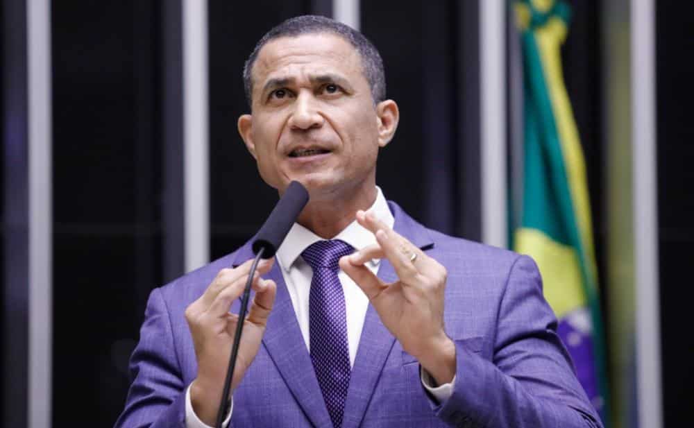 CPI EM FURACÃO! Deputado Coronel Assis ENTREGA PEDIDO para INVESTIGAR ONGs com DINHEIRO dos EUA!