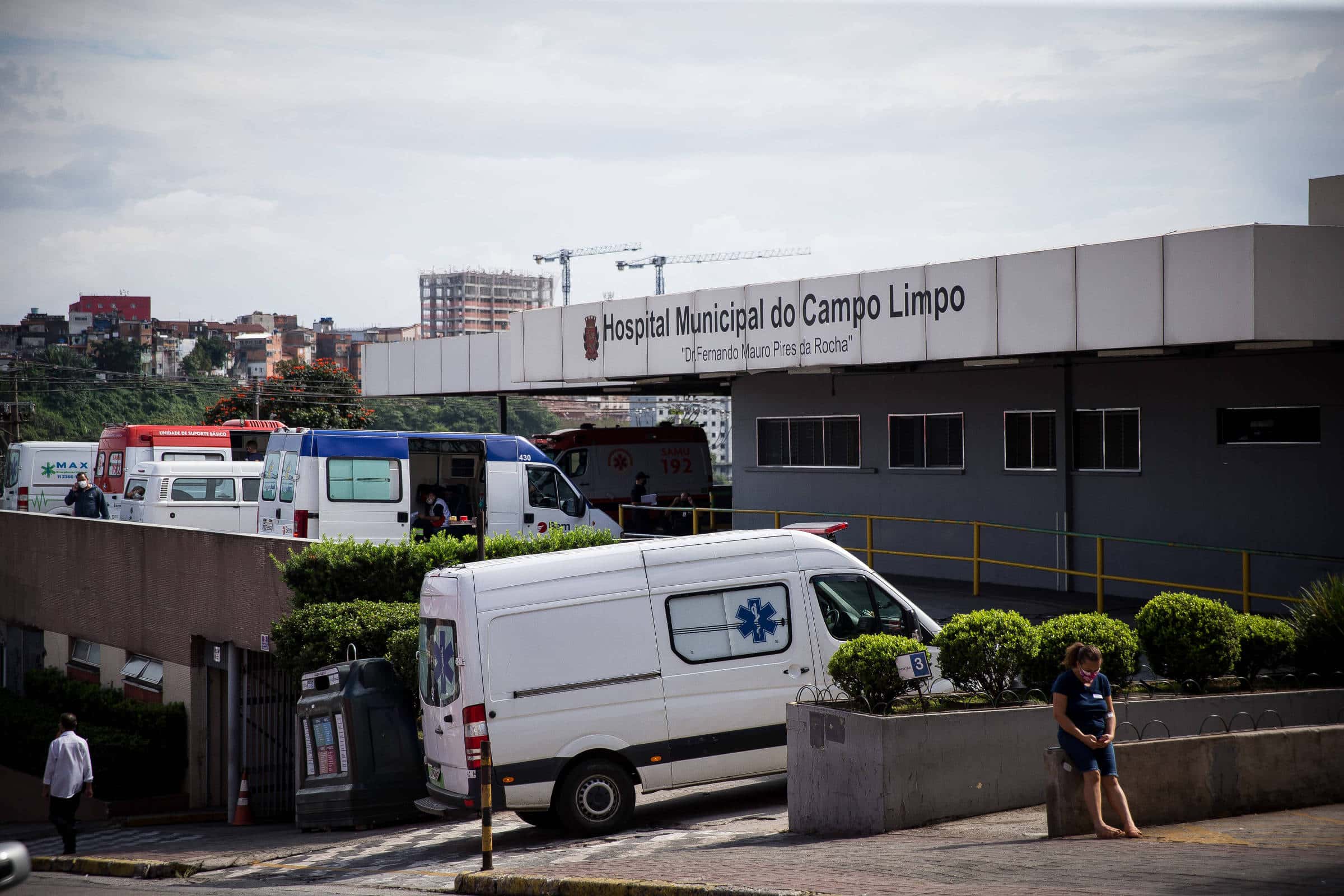 HORROR NO HOSPITAL: Cirurgia Se Estende por Quase 30 DIAS! Veja o que ACONTECEU!