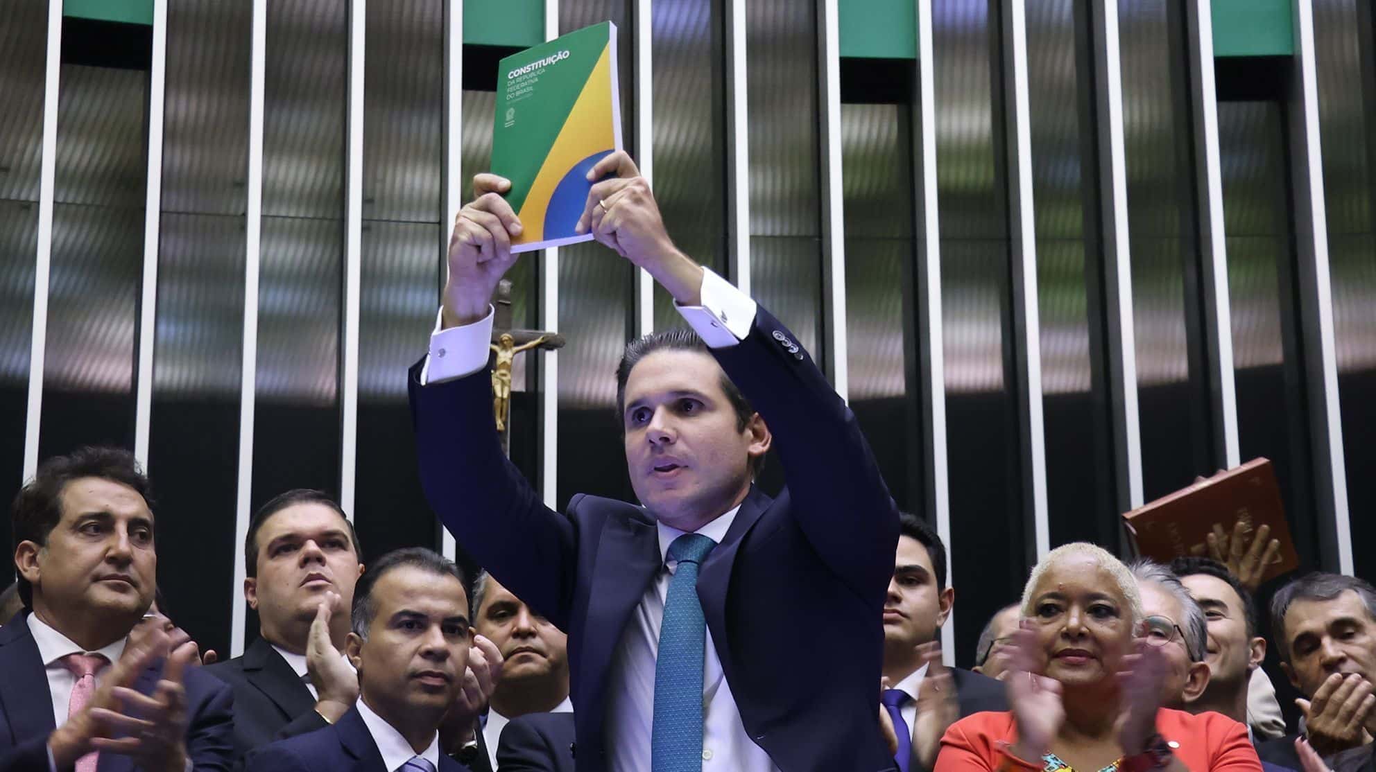 NOVO PRESIDENTE DA CÂMARA: A POLÊMICA QUE ABALOU AS RAÍZES POLÍTICAS!