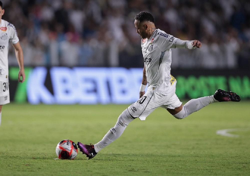 Neymar Fracassa em Estreia Titular e Santos Surpreendido em Empate Chocante!