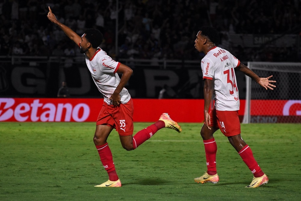 São Paulo em Crise: Titulares Não Salvam e Time Perde para Bragantino com 1 Jogador a Mais!