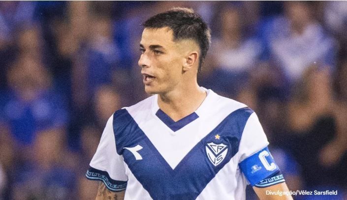 Vélez em Crise: Valentín Gómez Deixa o Clube na Mão e Treina em Praça Pública!