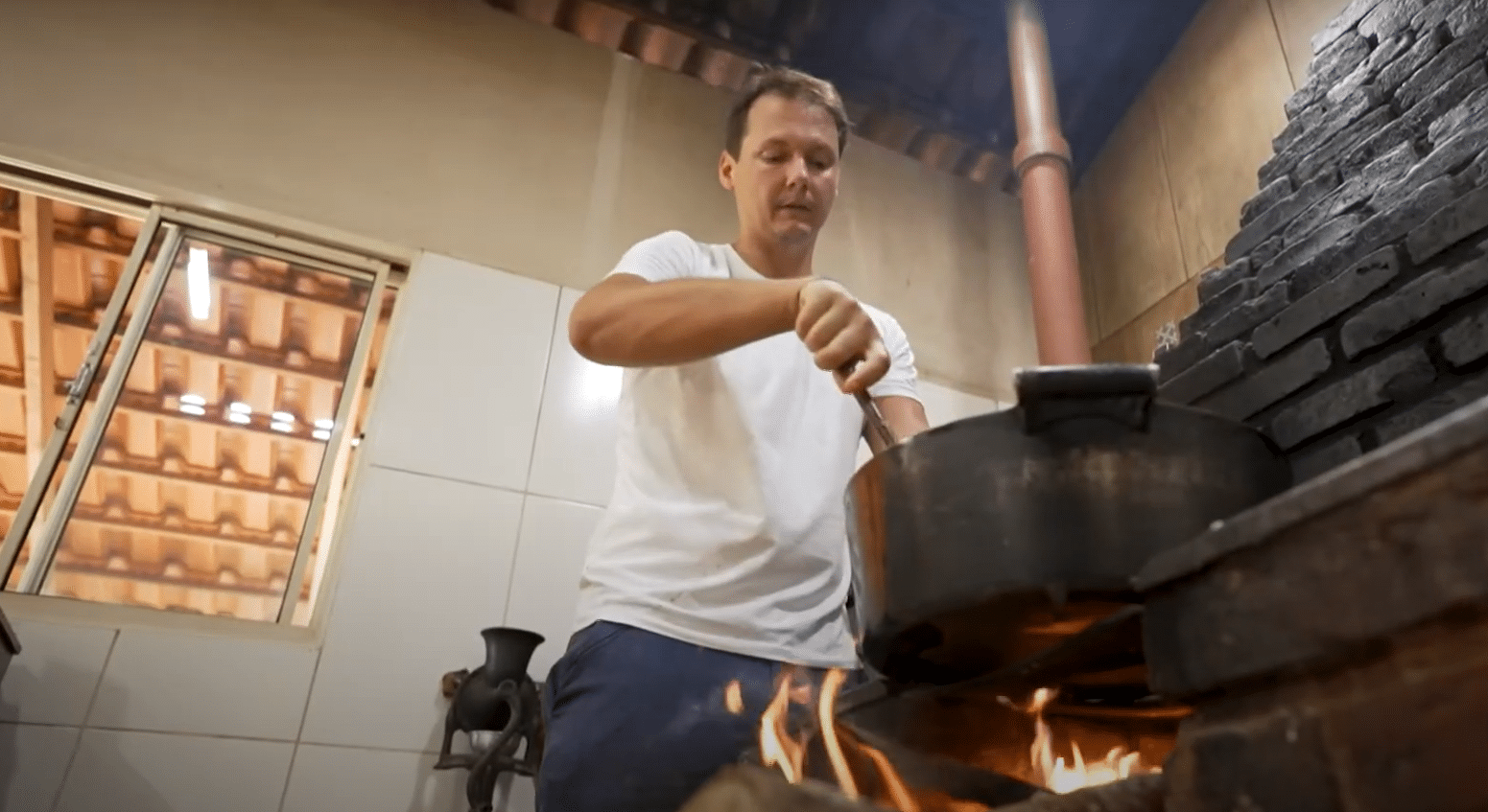 Chef Ian Baiocchi Revoluciona Goiás com Sabores Explosivos do Cerrado!