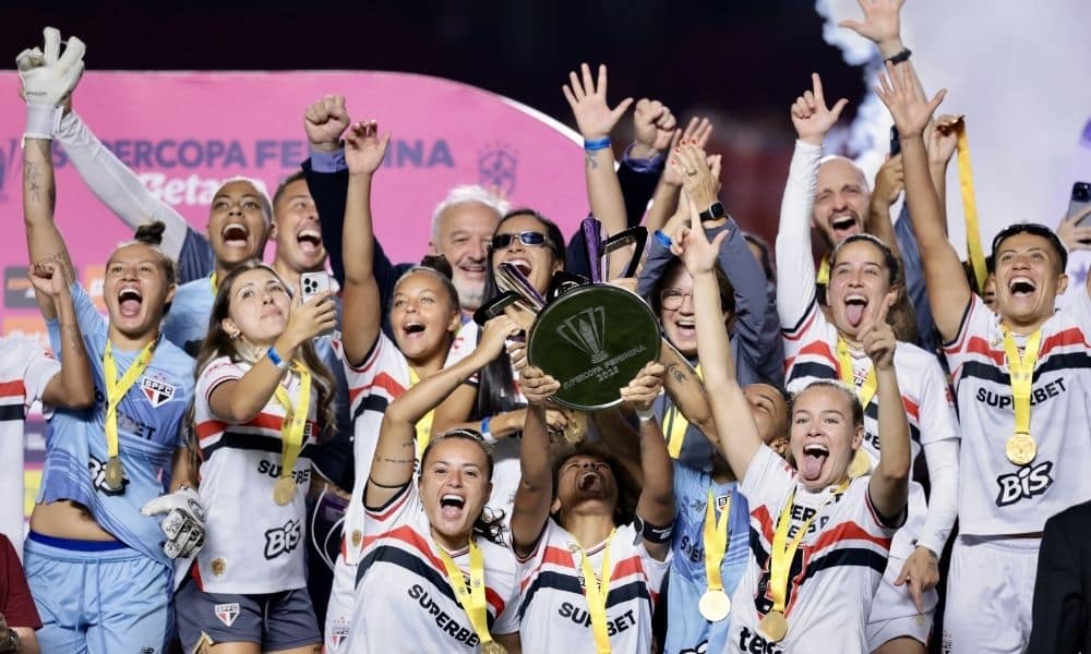 Chocante! São Paulo Surpreende e Põe Fim à Hegemonia do Corinthians na Supercopa Feminina!