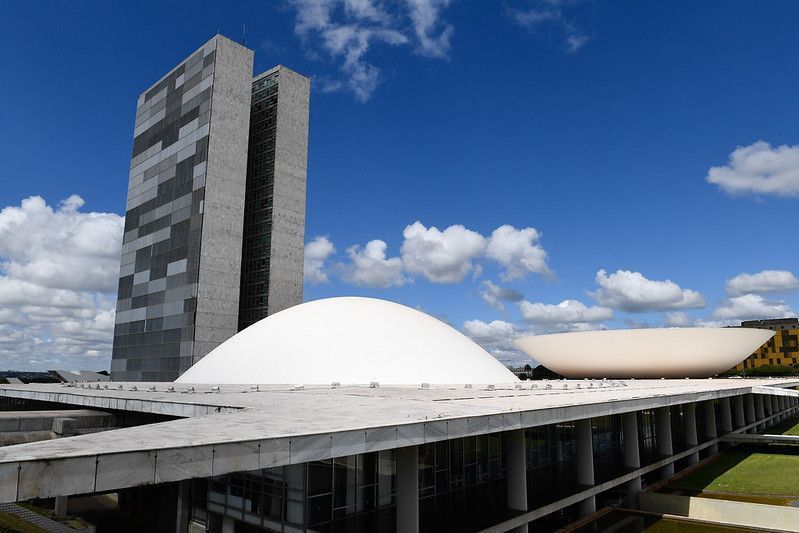 Congresso em Chamas: Orçamento e Reformas Bombásticas à Vista Após o Carnaval!