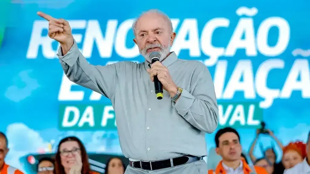 Despertar Polêmico: 42,6% Acreditam que a Reforma Ministerial de Lula é URGENTE!