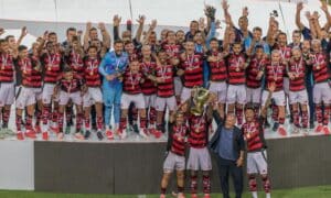 Flamengo ARRASA e Fatura 39ª Taça do Carioca em Empate TENSO com o Fluminense!