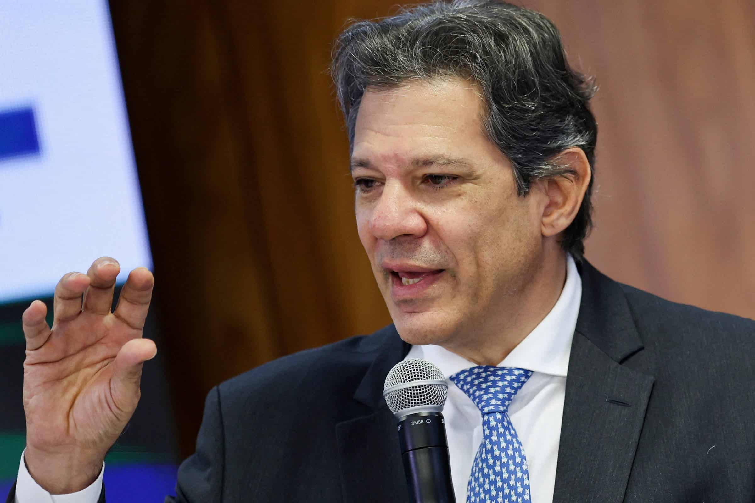 Haddad em Batalha Feroz: Reforma Tributária Chega ao Combate Decisivo!