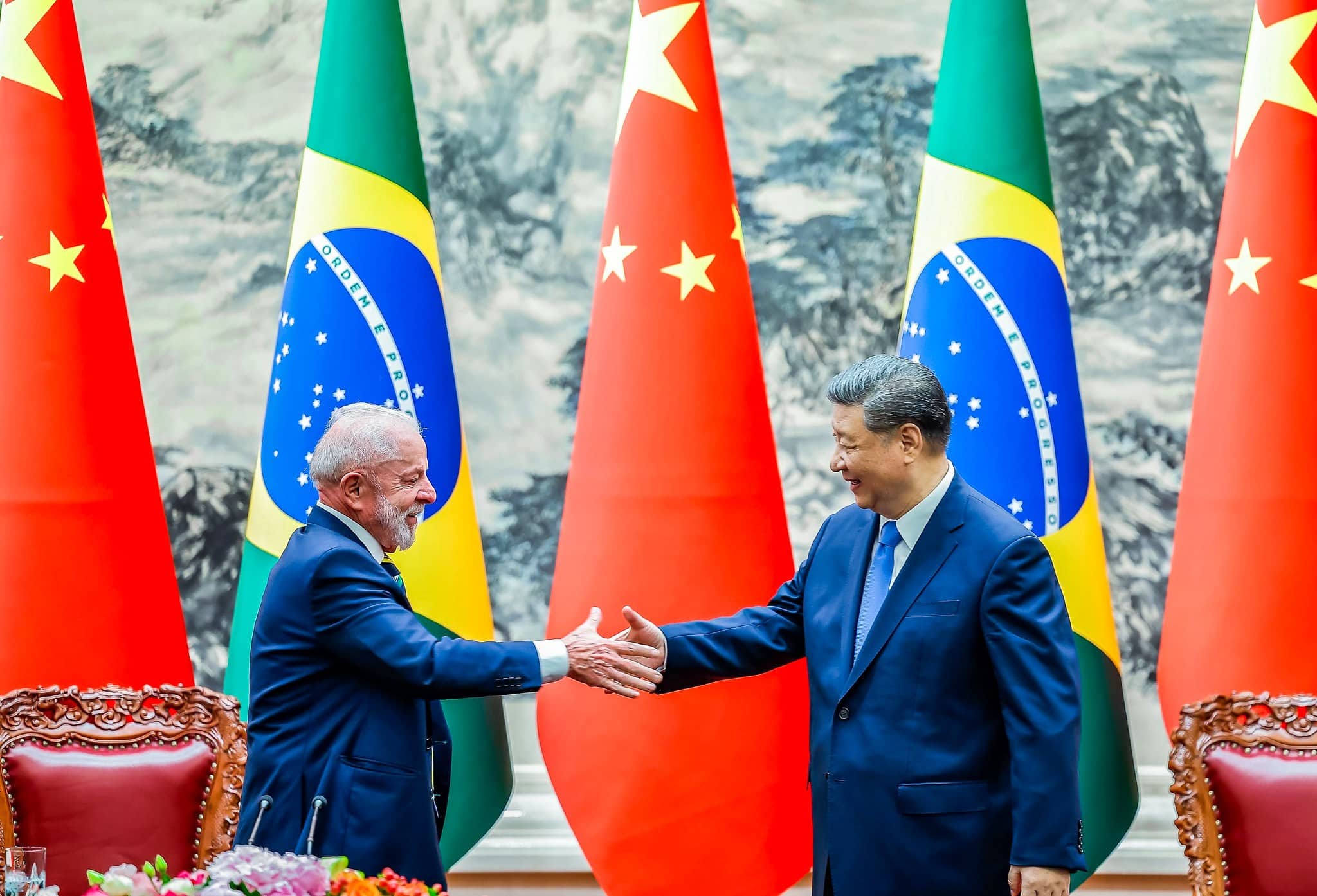ALERTA MÁXIMO: China DESMENTE investimento de R$ 336,6 bilhões no Brasil! É Tudo FAKE?