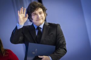 ALERTA MÁXIMO: Governo Milei Impõe Regras Drásticas para Imigrantes!
