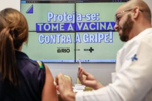 ALERTA MORTAL: Influenza Destrona Covid e Assola Idosos com Mortes Recordes!