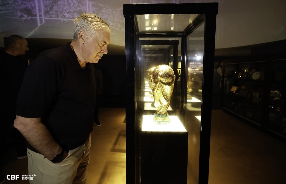 Ancelotti em Ação: Encontro Explosivo com o Canarinho Pistola e Tour Surpreendente na CBF!