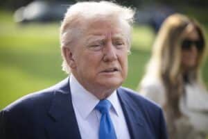 BIDEN ESCONDE CÂNCER: TRUMP REVELA A VERDADE CHOCANTE!