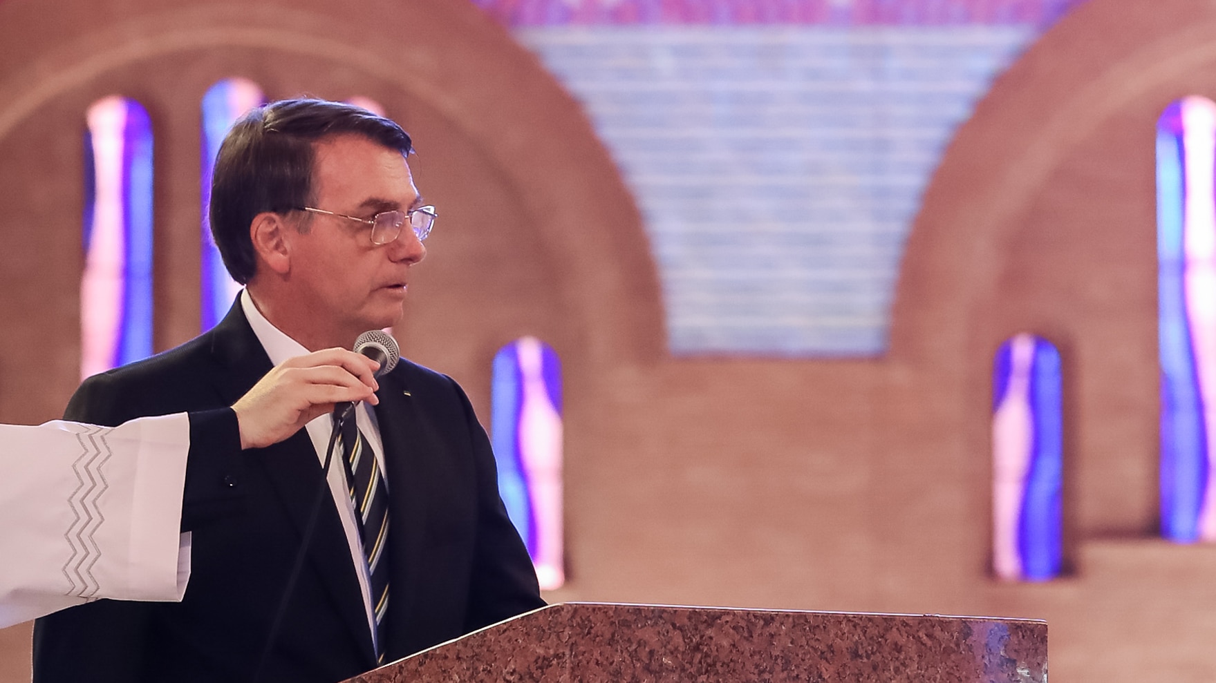 Bolsonaro Envia Mensagem Bombástica ao Novo Papa!