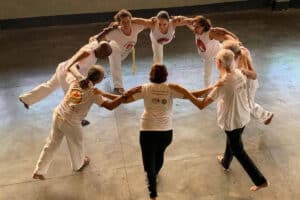 Capoeira: A Revolução que Cura Parkinson no RJ!