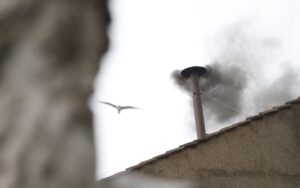 Choque Total: Fumaça Branca ou Preta? Os Segredos Bombásticos do Novo Papa!