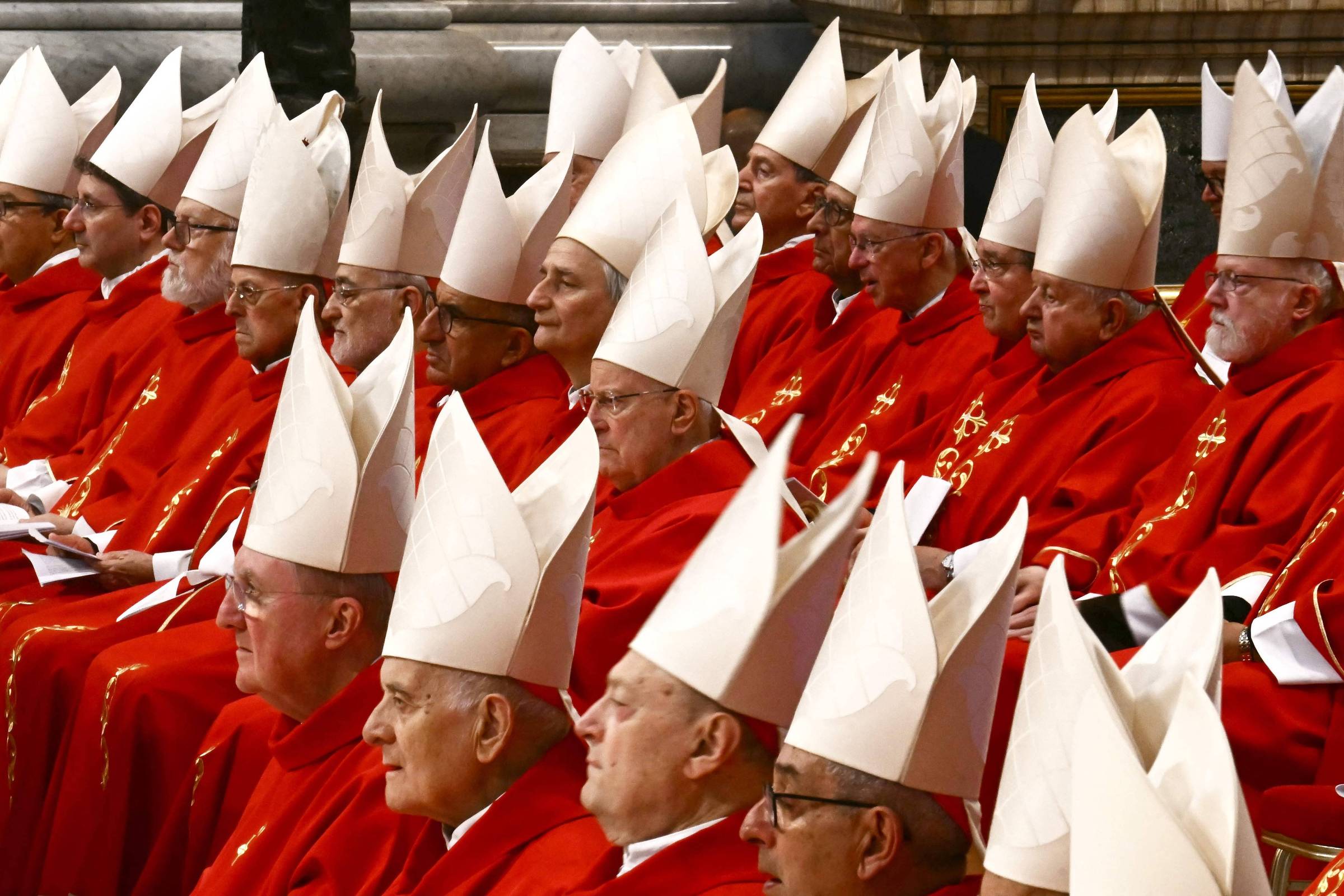 Conclave em Alerta: Decisão Impactante do Papa Francisco Entre Trump e Memes!