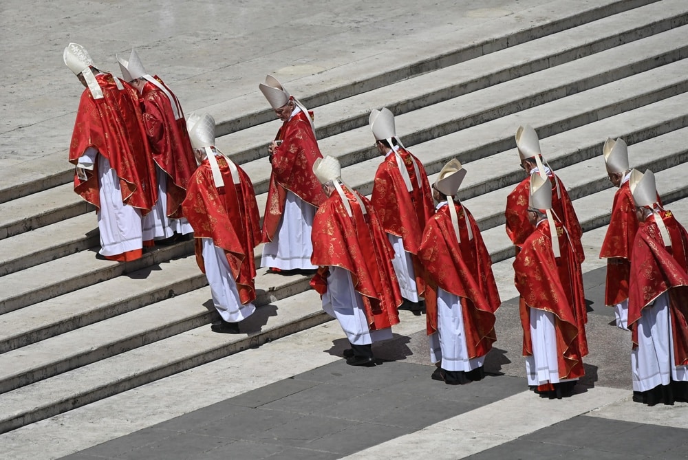Conclave em Suspense: Quem Será o Novo Papa? Decisão Crucial na Quarta-Feira!