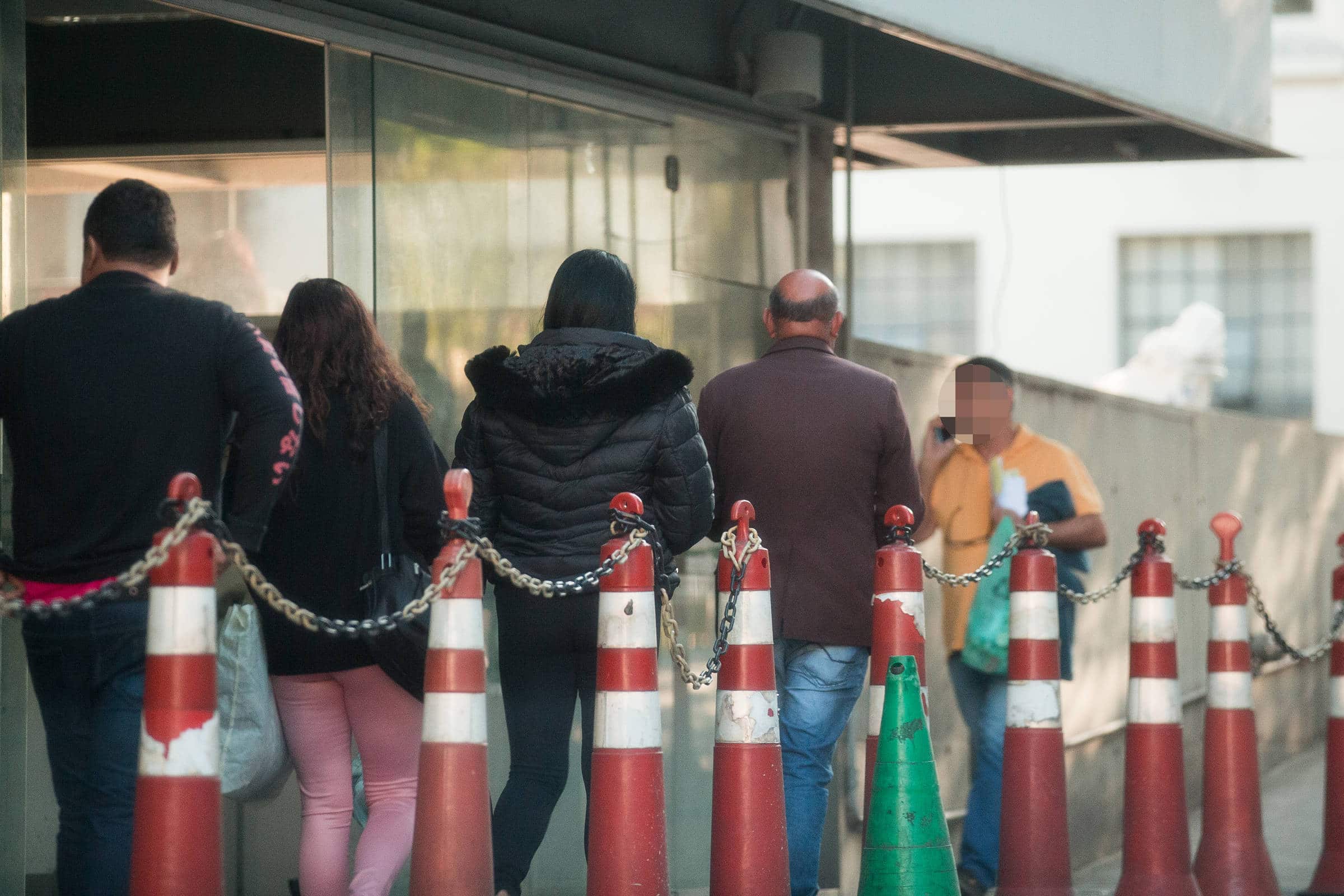 Corpos Empilhados em SP: Escândalo no Serviço de Verificação de Óbito!