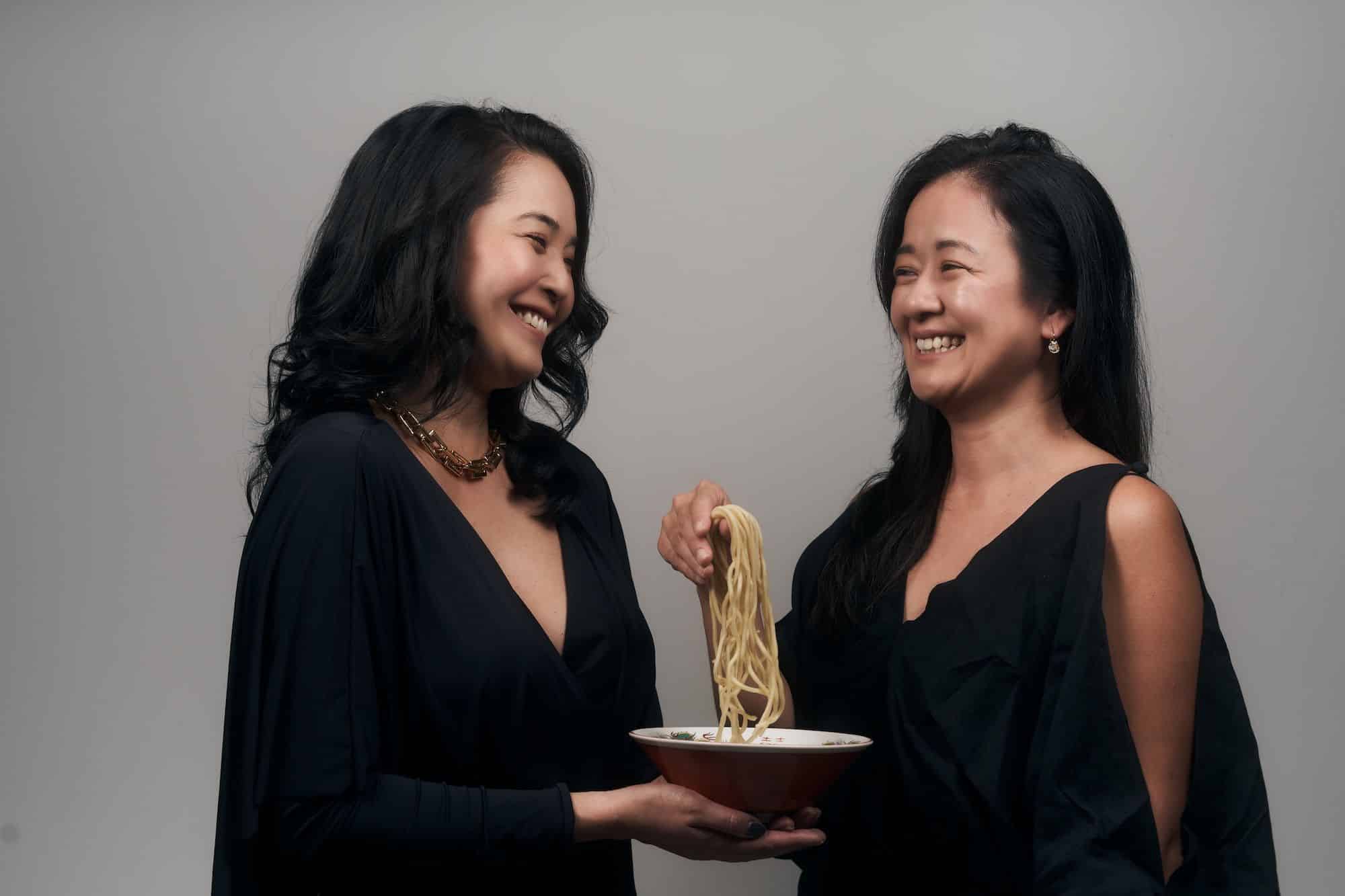 Descubra os Restaurantes Secretos dos Chefs em Orlando: Revelações Bombásticas com Yasmin Yonashiro e Simone Xirata!