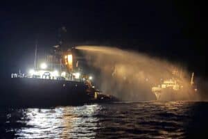 Drama nos Mares: Drones Devastam Navio de Ajuda a Gaza!