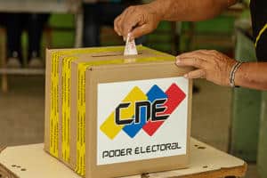 Eleições em Crise: Participação Despenca e Oposição Exclama: 'Fraude à Vista!'