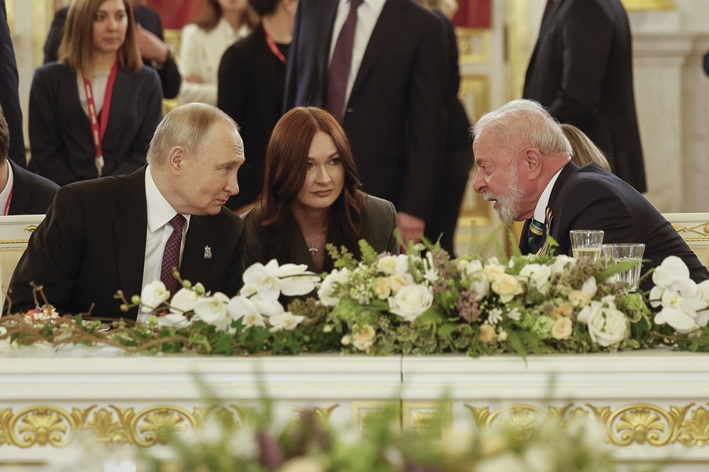 Em meio a polêmica, Lula busca milagre econômico na China após viagem à Rússia!