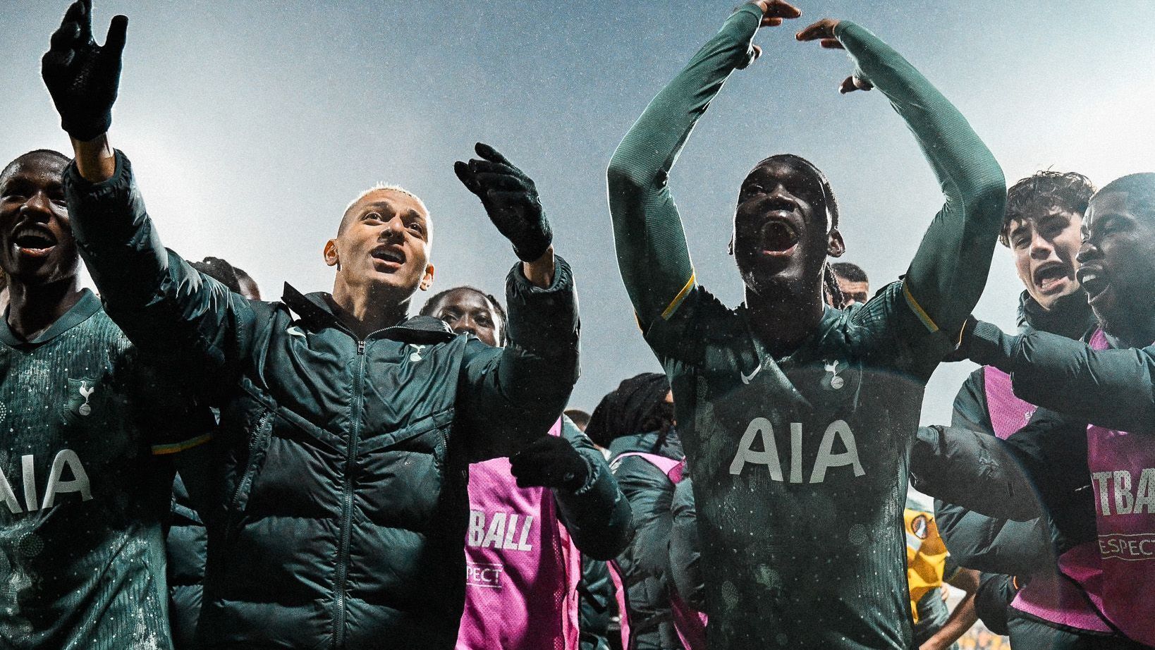 Europa League: A Última Esperança de United e Tottenham após Anos de Desastre!