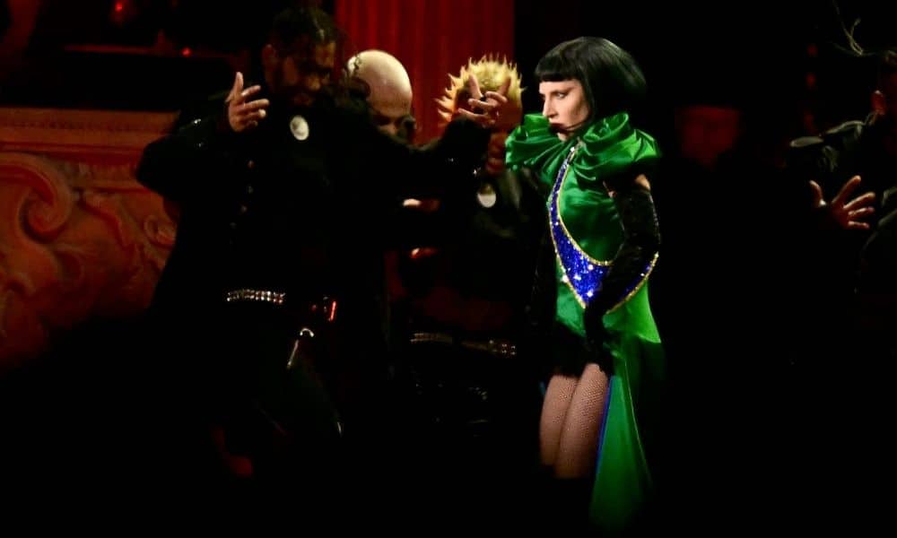 Explosão de Emoções: Lady Gaga Faz História com Seu MAIOR Show no Rio!