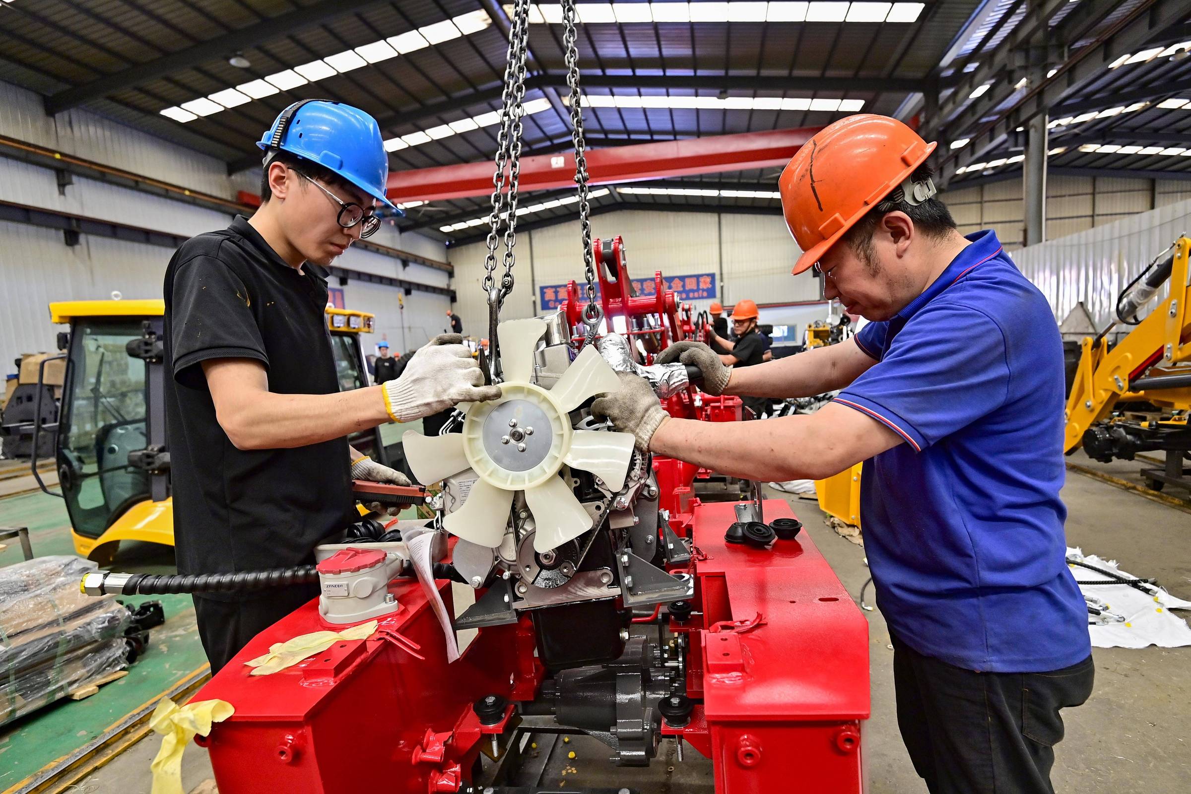 Explosão nas Importações: Máquina e Indústria em Alta! O Que Isso Significa Para o Futuro?