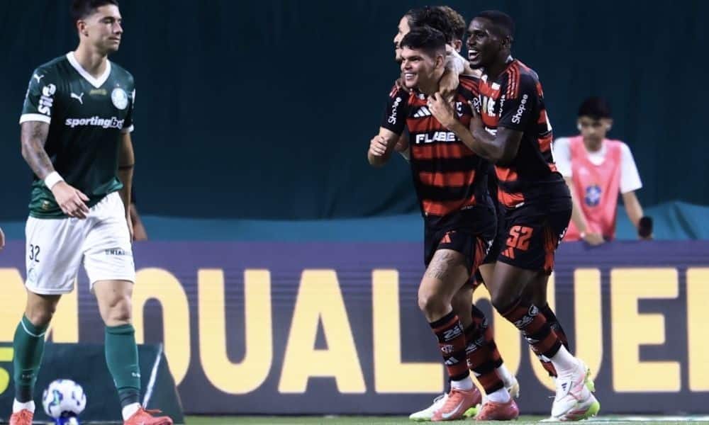 FLAMENGO DESFERIU CHOQUE NO PALMEIRAS E RUMO AO TOPO DO BRASILEIRÃO!