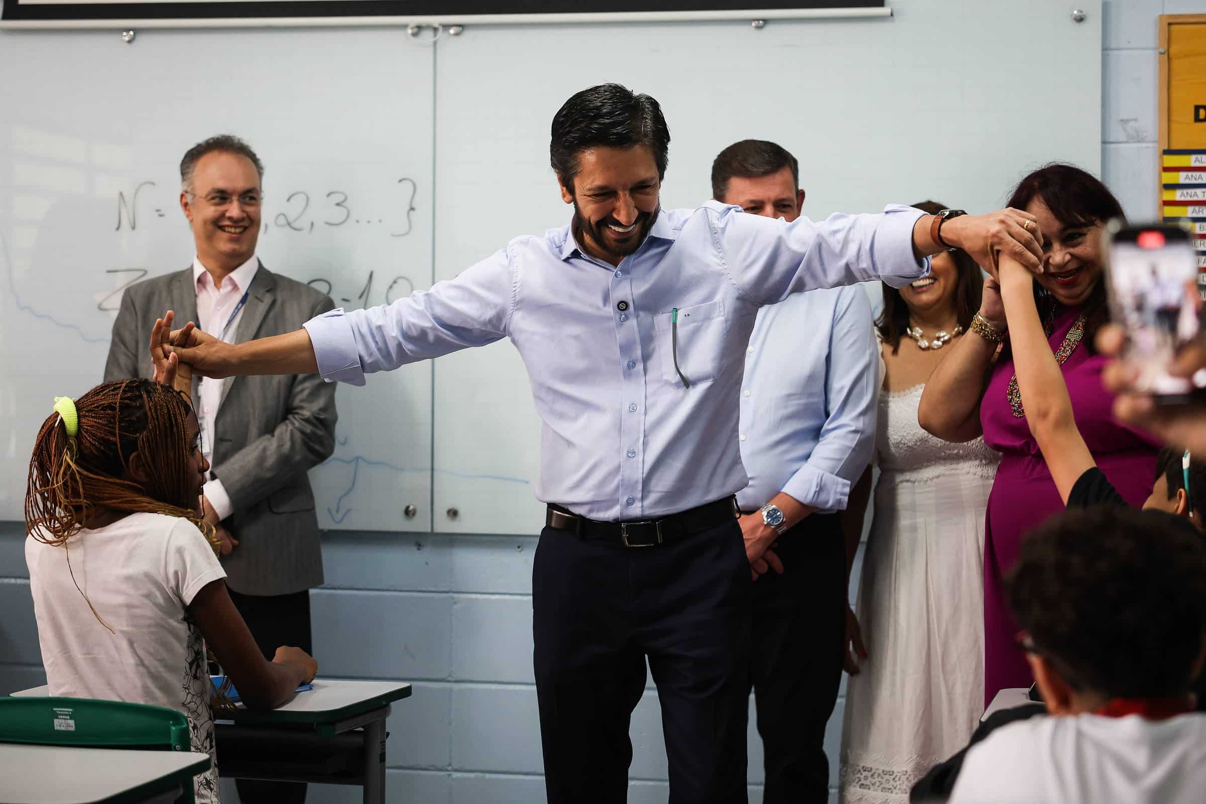 Gestão Nunes Toma Decisão RADICAL: Diretores de Escolas são AFASTADOS em CHACINA na Educação!