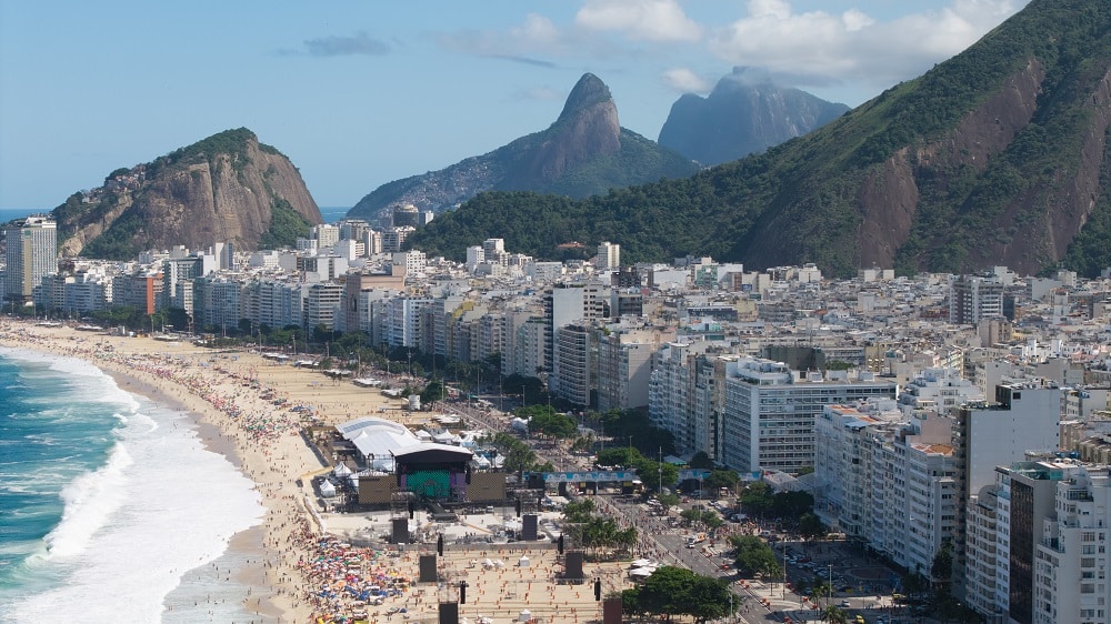 Justiça do RJ Cria Posto Urgente para Ajudar Fãs da Lady Gaga Vítimas de Roubo!