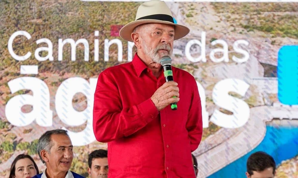 Lula Choca ao Defender CLT: ‘Foi a Libertação dos Trabalhadores da Escravidão!’