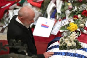 Lula Declara: Mujica é um 'Ser Superior' que Jamais Morrerá!