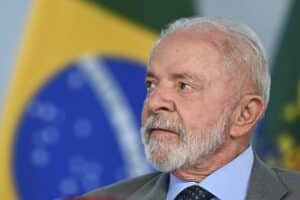 Lula Revela: Fraude no INSS e Proposta Chocante de Jornada 6 por 1!