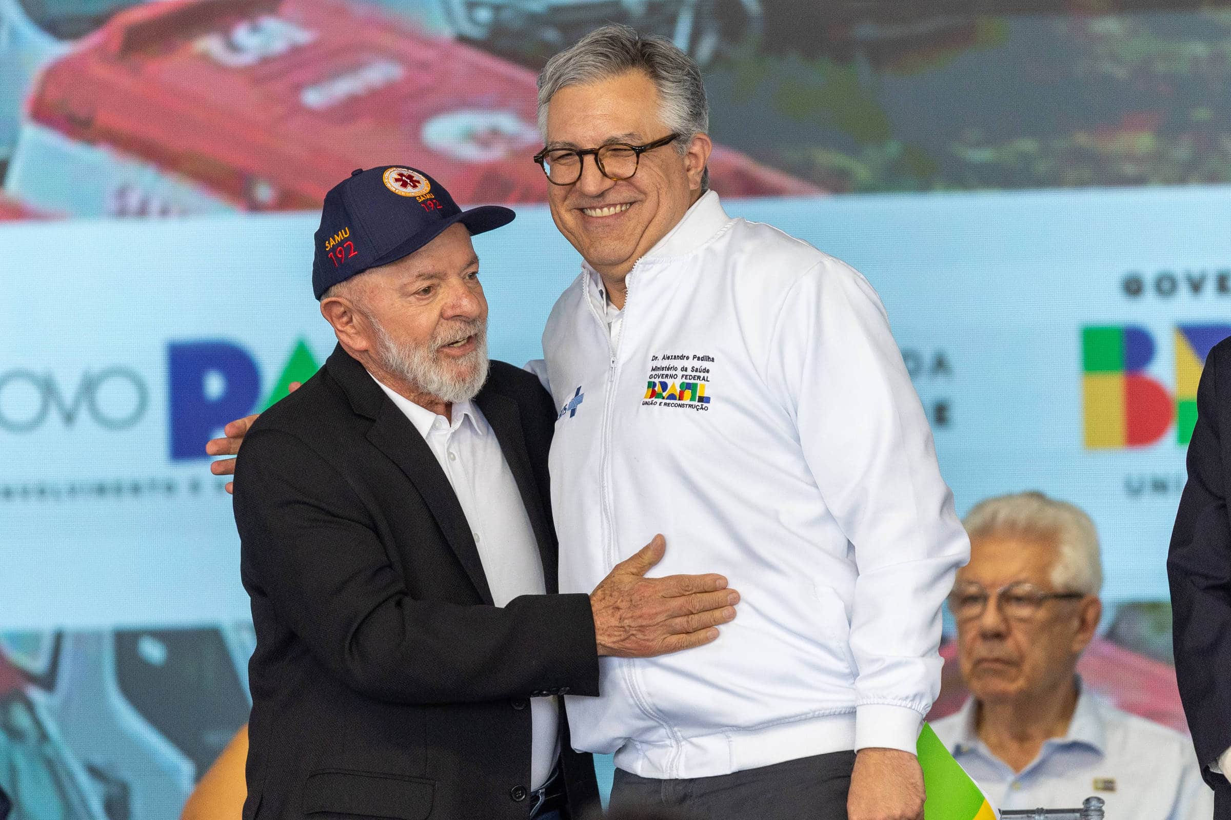 Lula Revoluciona SUS com Novo Programa de Especialistas! Impacto Imediato!