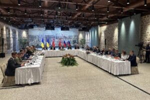 Massacre na Ucrânia: Nove Civis Executados em Ataque Russo Após Tentativa de Paz!