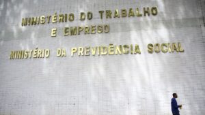 Ministério do Trabalho em Foco: Diálogos Explosivos, Fiscalizações Chocantes e Salários em Jogo!