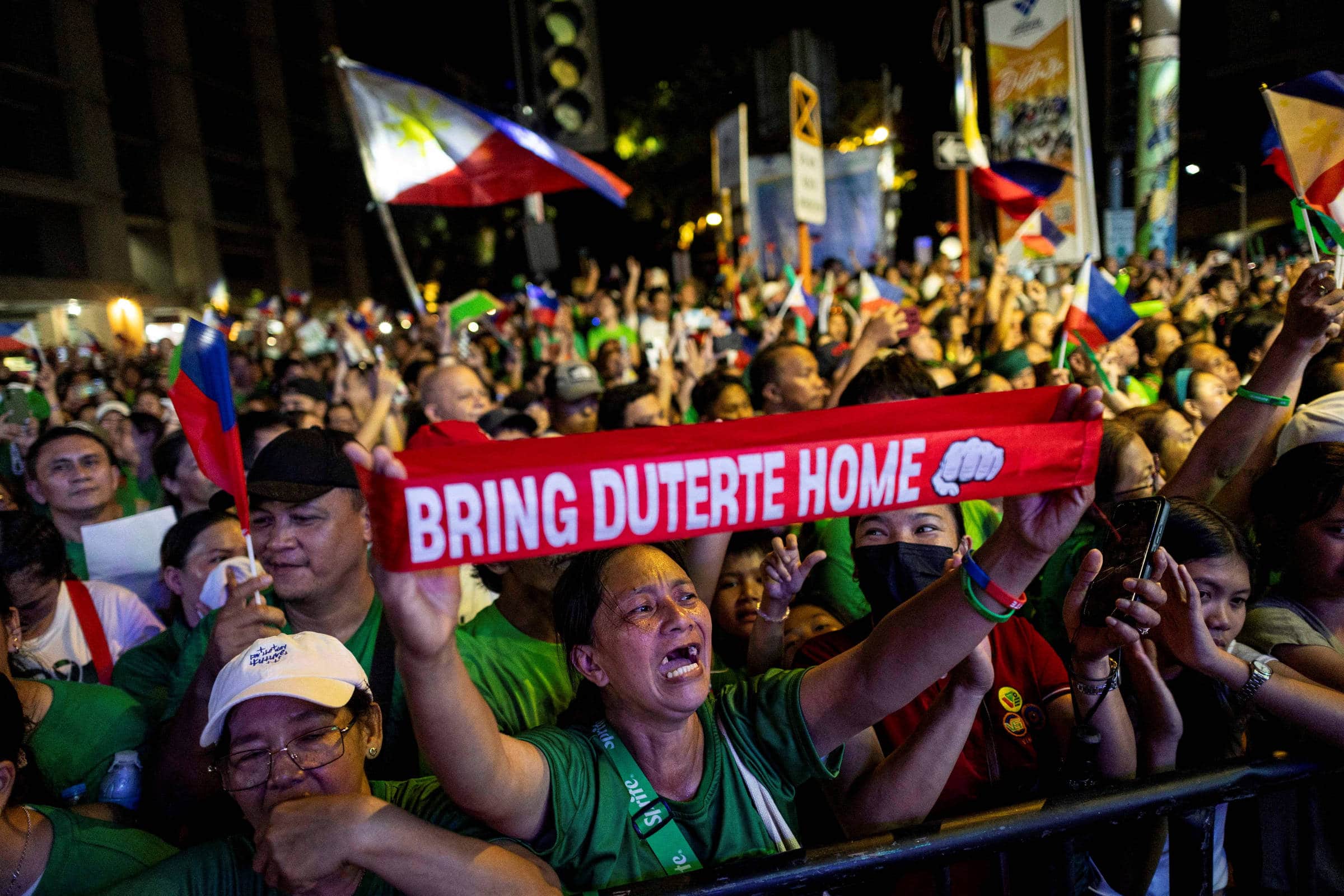 PRISÃO NÃO PARA: Duterte, o polêmico ex-presidente, CONQUISTA PREFEITURA nas Filipinas!