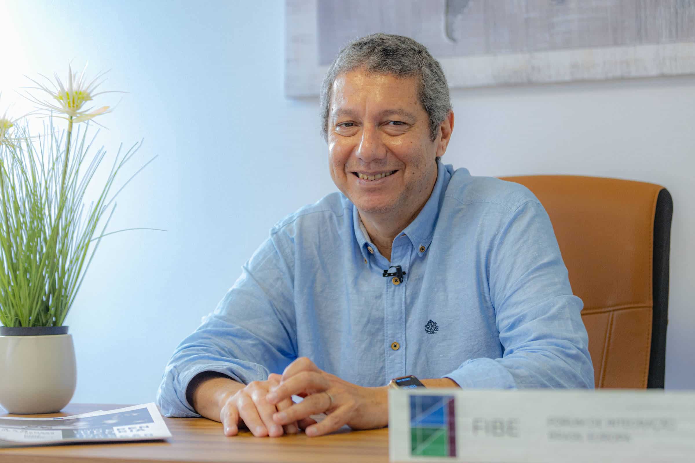 Poderes em Crise: Pai da Lei de Responsabilidade Exige Ceder ou Enfrentar o Caos!