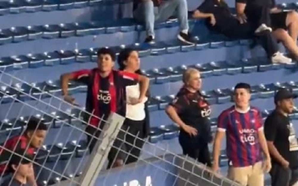 Racismo em Alta: Torcedores do Cerro Porteño Atacam Palmeirenses em Novos Episódios Chocantes!
