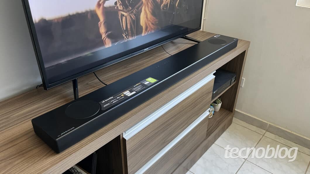Revolução Sonora: Descubra o Poder Mesmerizante da Soundbar!