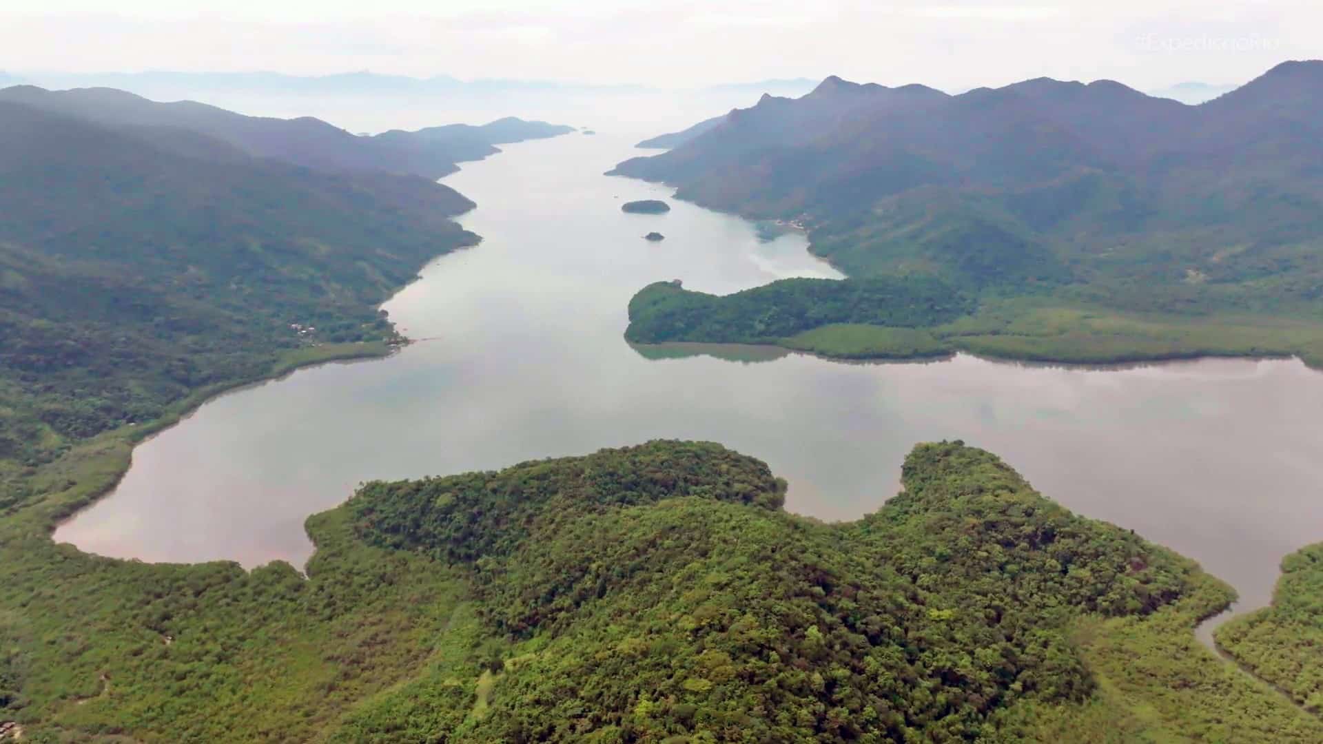 Saco do Mamanguá: Descubra o 'Fiorde Tropical' que vai Revolucionar suas Férias!