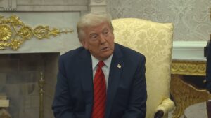 Trump DESAFIA a Crise: Powell segue firme no Fed até o FINAL do Mandato!