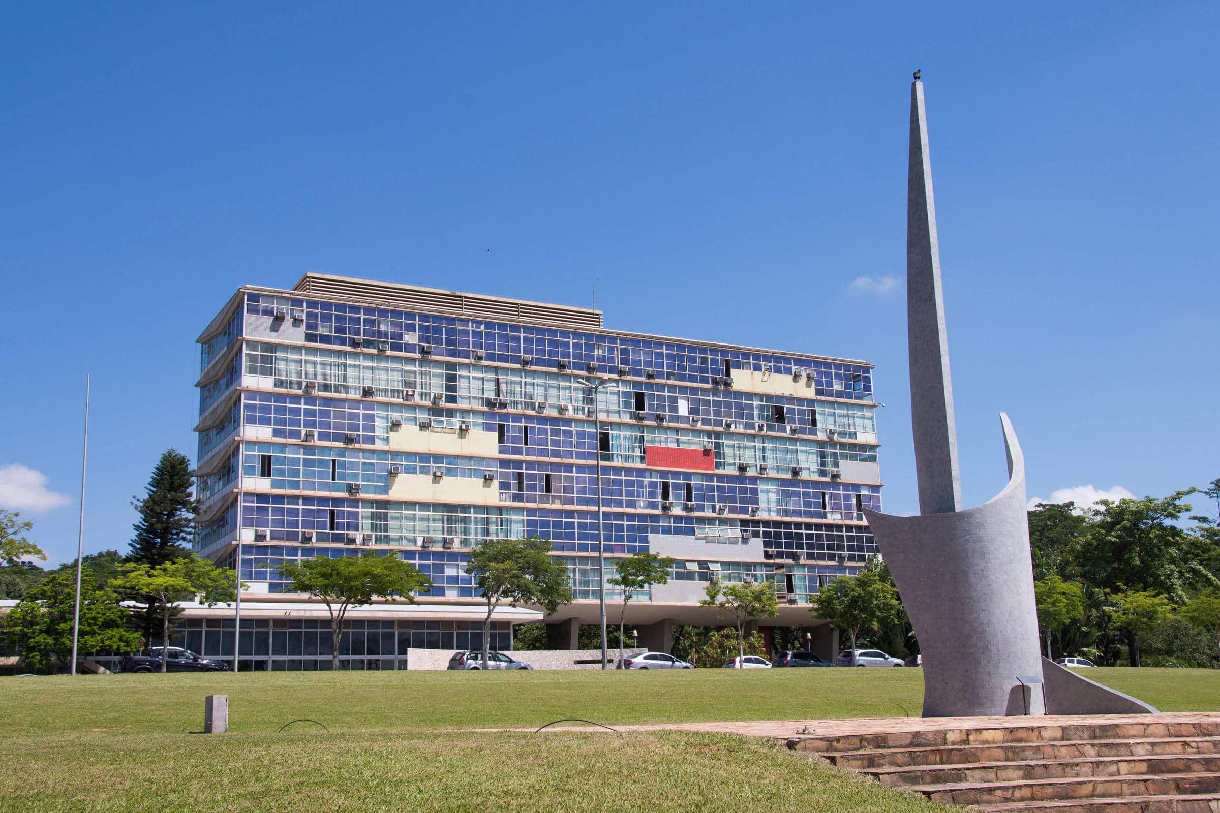 UFMG CHOCA com as Novas Regras do Vestibular! Descubra Já as Obras Explosivas!