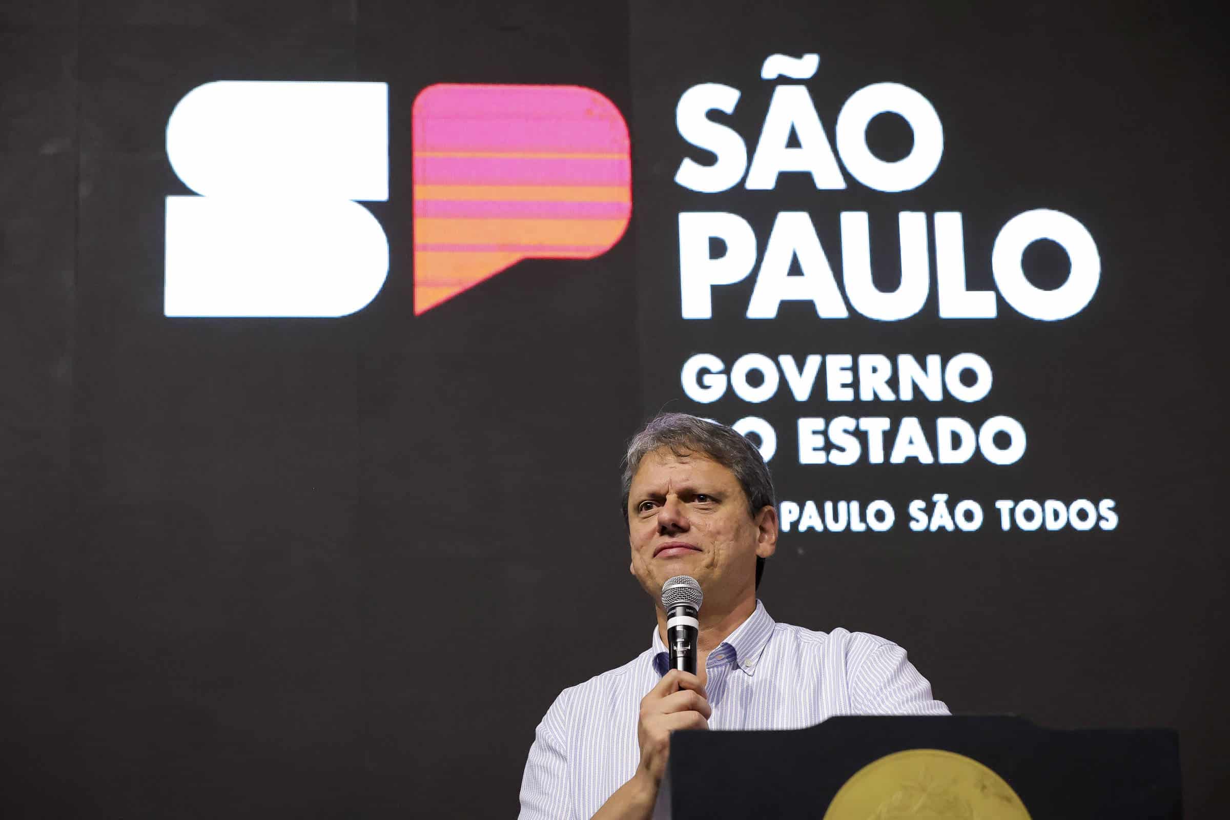 URGENTE: Escolas Cívico-Militares em SP BOMBANDO com Notas ALTÍSSIMAS!