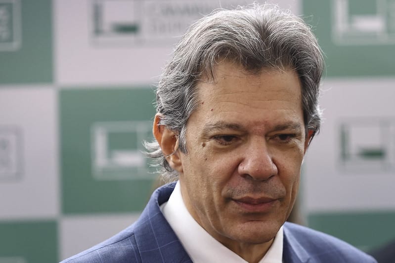 URGENTE: Governo Choca e Desiste de Aumentar IOF sobre Investimentos no Exterior!