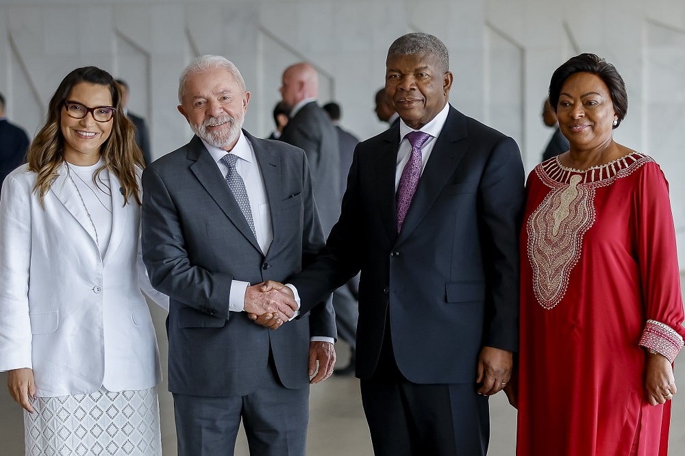URGENTE: Lula Encontra Presidente de Angola e Revela Segredo Bombástico Sobre Financiamentos na África!