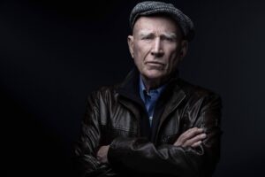 URGENTE: Sebastião Salgado Enfrenta Batalha Mortal Contra Malária!